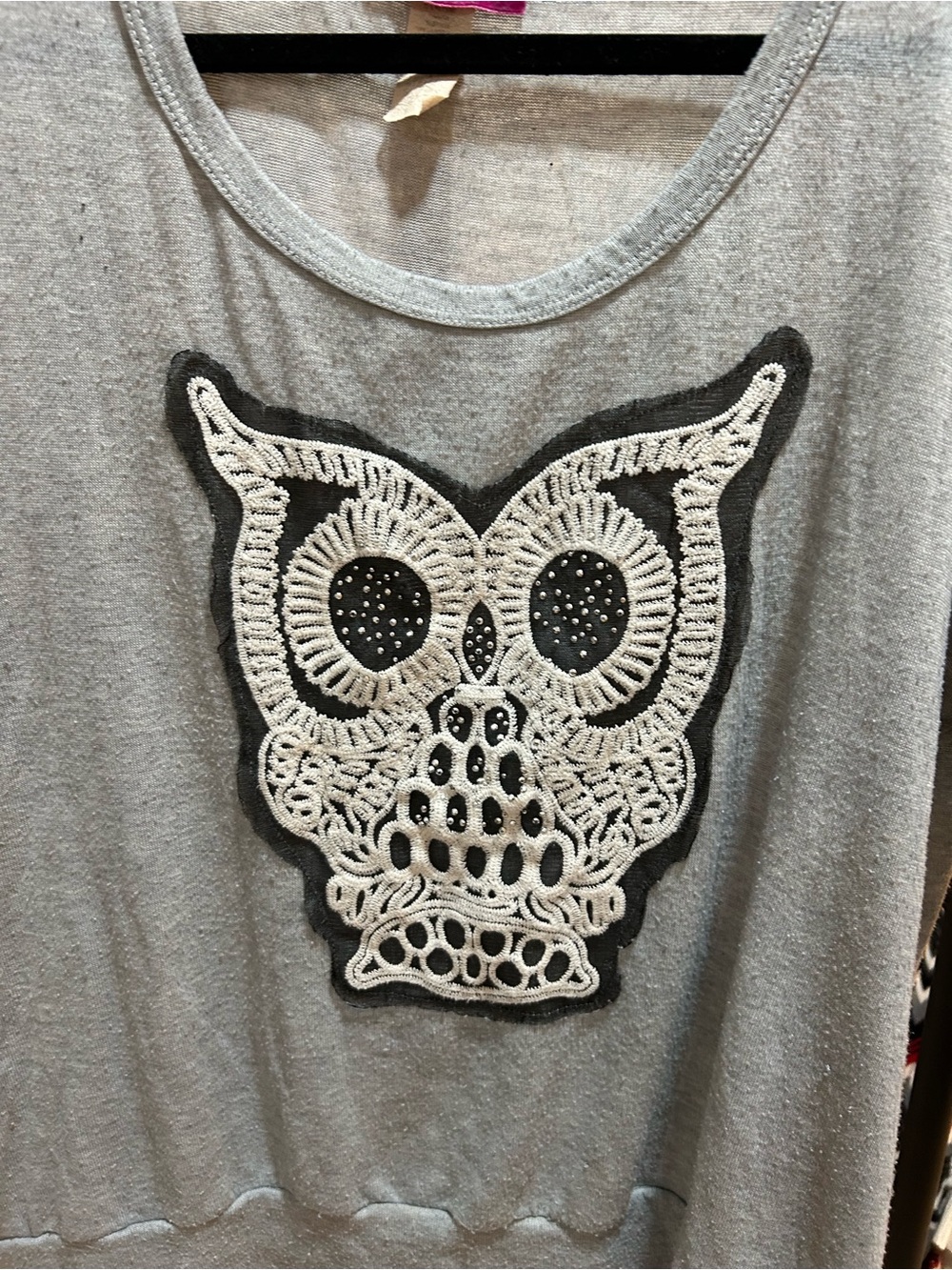 Gray Women's Owl Appliqué Sweatshirt Top